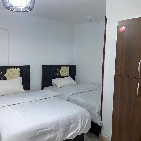 Near Lebanon Square Apartment Каїр Екстер'єр фото