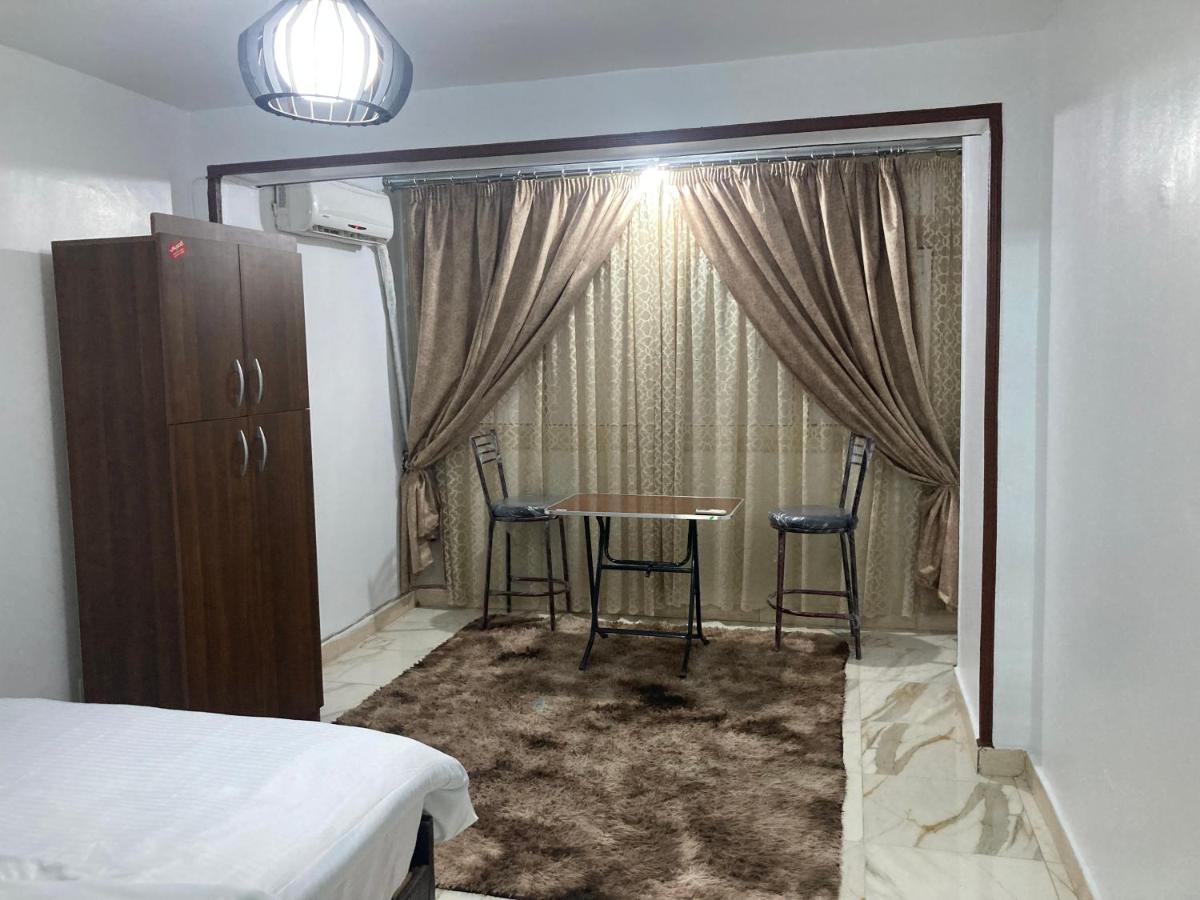 Near Lebanon Square Apartment Каїр Екстер'єр фото